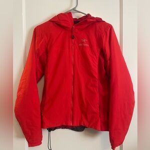 Arcteryx atom lt hoody, size small